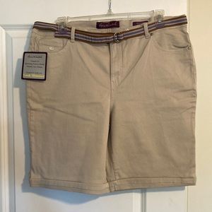 NTW Gloria Vanderbilt Bermuda Shorts